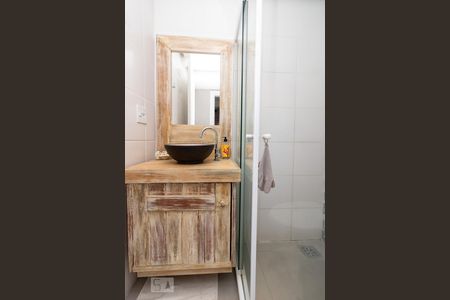 Apartamento à venda com 63m², 2 quartos e 1 vaga Apartamento à venda com 63m², 2 quartos e 1 vagaBanheiro Social