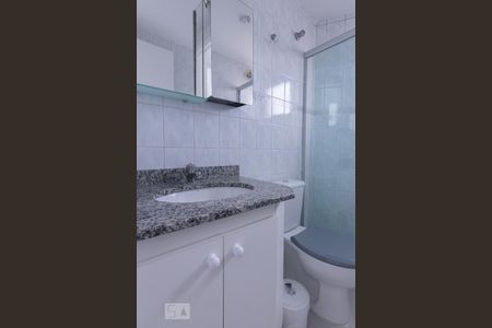 Apartamento à venda com 60m², 2 quartos e 1 vaga Apartamento à venda com 60m², 2 quartos e 1 vagaBanheiro