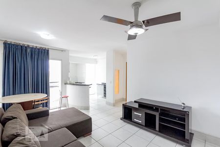 Sala de apartamento à venda com 2 quartos, 65m² em Jardim Goiás, Goiânia