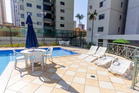 Apartamento à venda com 65m², 2 quartos e 1 vaga Apartamento à venda com 65m², 2 quartos e 1 vagaPiscina