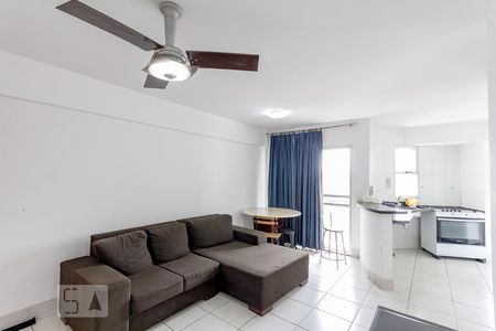 Sala de apartamento à venda com 2 quartos, 65m² em Jardim Goiás, Goiânia