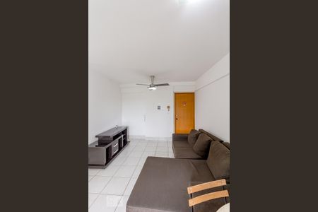 Sala de apartamento à venda com 2 quartos, 65m² em Jardim Goiás, Goiânia