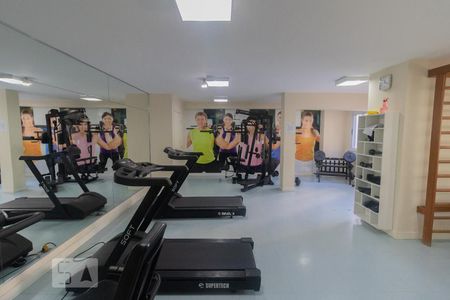 Apartamento para alugar com 65m², 2 quartos e 1 vaga Apartamento para alugar com 65m², 2 quartos e 1 vagaÁrea comum - Academia