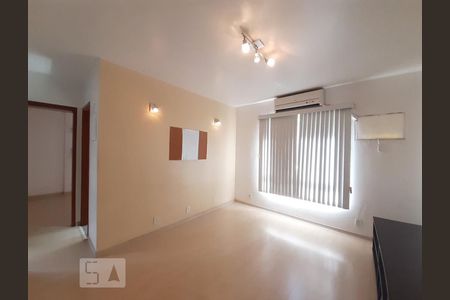 Sala de apartamento para alugar com 1 quarto, 47m² em Riachuelo, Rio de Janeiro