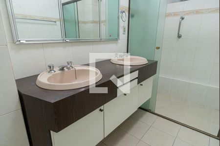 Apartamento para alugar com 150m², 3 quartos e 1 vagaBanheiro da Suíte