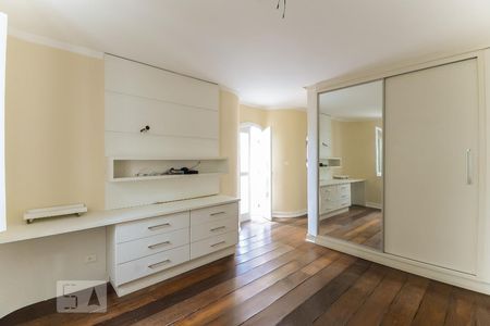 Casa à venda com 400m², 3 quartos e 6 vagasSuíte 1