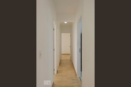 Sala (Corredor) de apartamento para alugar com 3 quartos, 65m² em Aclimação, São Paulo