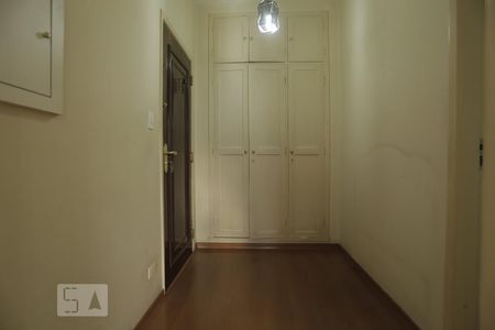 Hall de Entrada de apartamento à venda com 2 quartos, 110m² em Santa Cecília, São Paulo