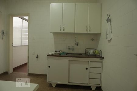 Cozinha de apartamento à venda com 2 quartos, 110m² em Santa Cecília, São Paulo