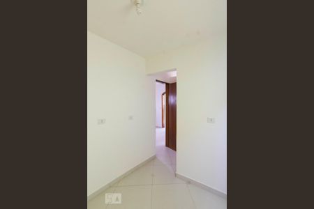 Quarto 1 de casa para alugar com 2 quartos, 50m² em Vila Cavaton, São Paulo