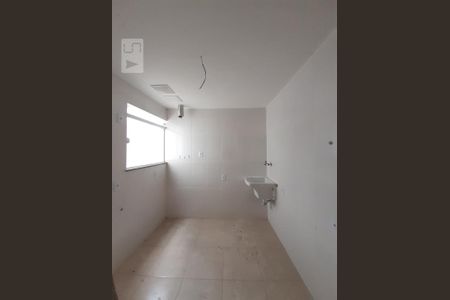 Apartamento para alugar com 47m², 2 quartos e sem vaga Apartamento para alugar com 47m², 2 quartos e sem vagaCozinha e Área de Serviço