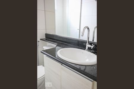 Banheiro de apartamento para alugar com 2 quartos, 49m² em Vila Industrial, Campinas