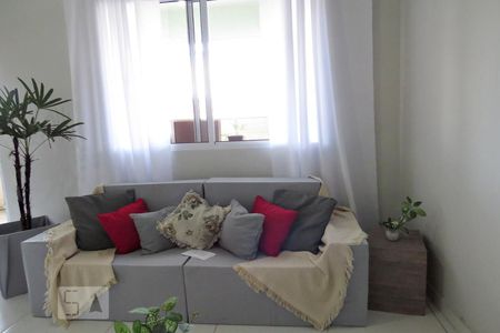 Apartamento para alugar com 65m², 2 quartos e 1 vagaSala