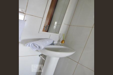 Apartamento para alugar com 65m², 2 quartos e 1 vagaDetalhe banheiro