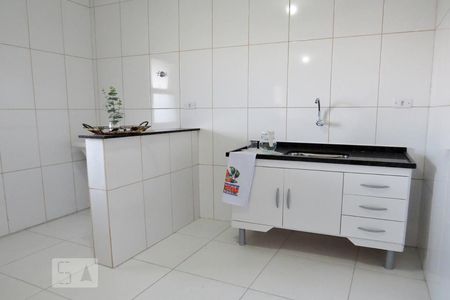 Cozinha de apartamento para alugar com 2 quartos, 65m² em Vila Mazzei, São Paulo