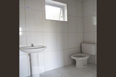 Banheiro de apartamento para alugar com 2 quartos, 65m² em Vila Mazzei, São Paulo