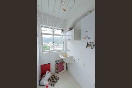 Apartamento à venda com 70m², 2 quartos e 1 vagaÁrea de Serviço