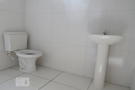 Banheiro de apartamento para alugar com 2 quartos, 65m² em Vila Mazzei, São Paulo