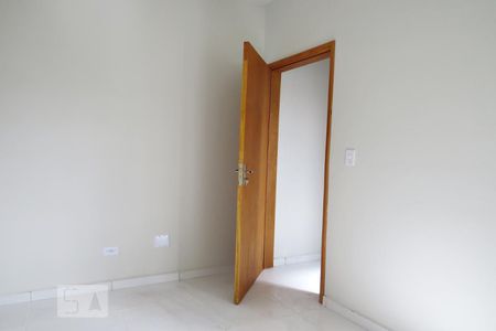 Quarto 2 de apartamento para alugar com 2 quartos, 65m² em Vila Mazzei, São Paulo