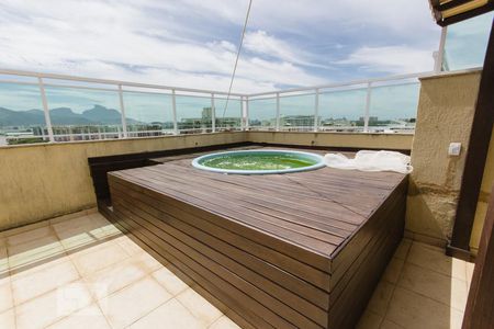 Apartamento à venda com 153m², 3 quartos e 1 vagaÁrea Externa (Segundo Andar)