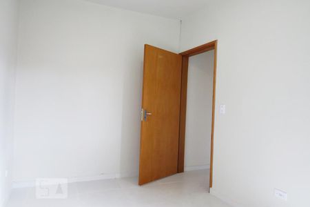 Quarto 2 de apartamento para alugar com 2 quartos, 65m² em Vila Mazzei, São Paulo