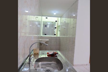 Cozinha - Torneira de kitnet/studio para alugar com 1 quarto, 45m² em Vila Mazzei, São Paulo
