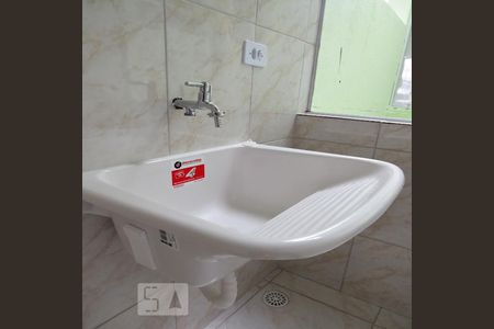 Detalhe da area de serviço de kitnet/studio para alugar com 1 quarto, 45m² em Vila Mazzei, São Paulo