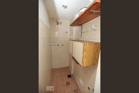 Apartamento à venda com 58m², 2 quartos e 1 vaga Apartamento à venda com 58m², 2 quartos e 1 vagaBanheiro de Serviço