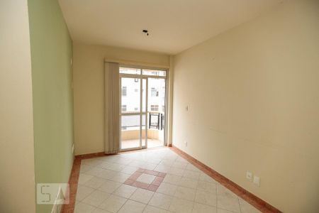 Apartamento à venda com 58m², 2 quartos e 1 vaga Apartamento à venda com 58m², 2 quartos e 1 vagaSala