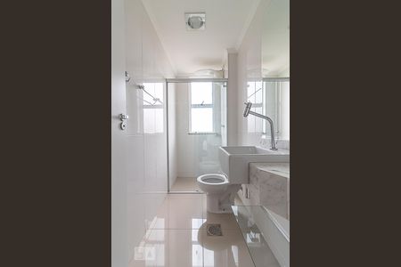 Banheiro de apartamento para alugar com 3 quartos, 95m² em São Marcos, Belo Horizonte