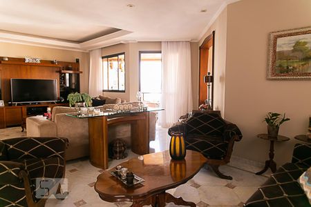 Apartamento à venda com 270m², 4 quartos e 3 vagas Apartamento à venda com 270m², 4 quartos e 3 vagasSala