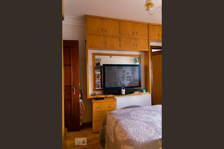 Apartamento à venda com 270m², 4 quartos e 3 vagas Apartamento à venda com 270m², 4 quartos e 3 vagasSuíte 2
