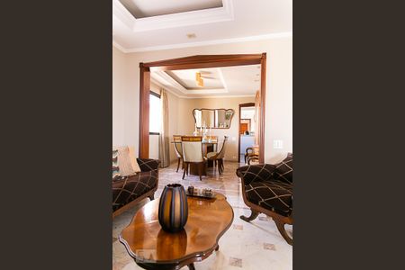 Apartamento à venda com 270m², 4 quartos e 3 vagas Apartamento à venda com 270m², 4 quartos e 3 vagasSala