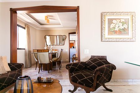 Apartamento à venda com 270m², 4 quartos e 3 vagas Apartamento à venda com 270m², 4 quartos e 3 vagasSala