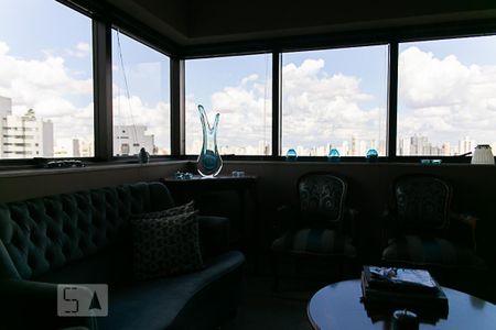 Apartamento à venda com 270m², 4 quartos e 3 vagas Apartamento à venda com 270m², 4 quartos e 3 vagasSala