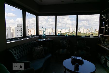 Apartamento à venda com 270m², 4 quartos e 3 vagas Apartamento à venda com 270m², 4 quartos e 3 vagasSala