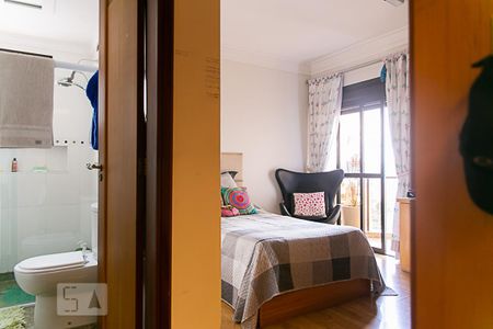 Apartamento à venda com 270m², 4 quartos e 3 vagas Apartamento à venda com 270m², 4 quartos e 3 vagasSuíte 1