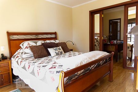 Apartamento à venda com 270m², 4 quartos e 3 vagas Apartamento à venda com 270m², 4 quartos e 3 vagasSuíte 4