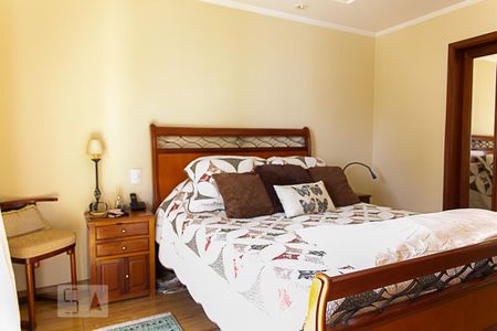 Apartamento à venda com 270m², 4 quartos e 3 vagas Apartamento à venda com 270m², 4 quartos e 3 vagasSuíte 4