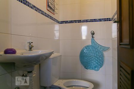 Apartamento à venda com 270m², 4 quartos e 3 vagas Apartamento à venda com 270m², 4 quartos e 3 vagasBanheiro de Serviço