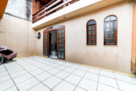 Casa à venda com 152m², 3 quartos e 3 vagasEdícula