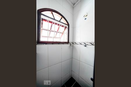 Banheiro de casa à venda com 3 quartos, 152m² em Jardim Guanca, São Paulo