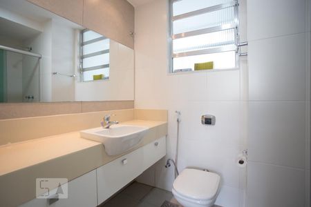 Banheiro suíte de apartamento para alugar com 2 quartos, 70m² em Tijuca, Rio de Janeiro