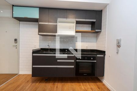 Sala/ Cozinha de apartamento para alugar com 2 quartos, 63m² em Vila Cordeiro, São Paulo