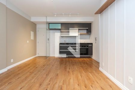 Sala/ Cozinha de apartamento para alugar com 2 quartos, 63m² em Vila Cordeiro, São Paulo