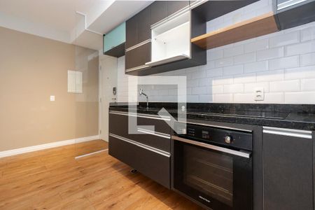 Sala/ Cozinha de apartamento para alugar com 2 quartos, 63m² em Vila Cordeiro, São Paulo