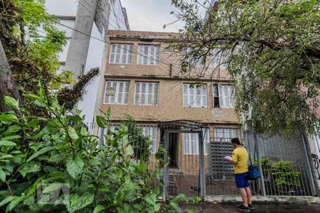 Studio à venda com 28m², 1 quarto e sem vaga Studio à venda com 28m², 1 quarto e sem vagaFachada