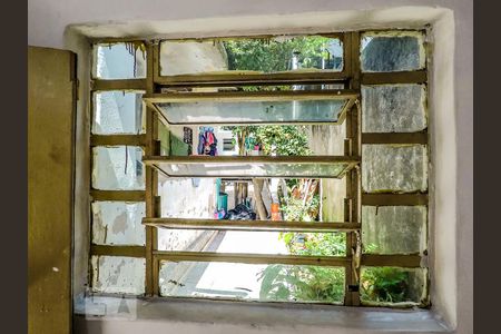 Casa à venda com 40m², 1 quarto e sem vagaJanela