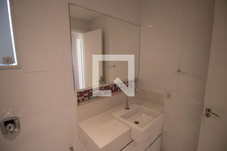 Apartamento à venda com 70m², 3 quartos e 1 vaga Apartamento à venda com 70m², 3 quartos e 1 vagaBanheiro
