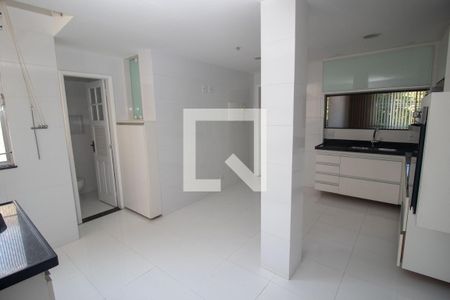 Apartamento à venda com 70m², 3 quartos e 1 vaga Apartamento à venda com 70m², 3 quartos e 1 vagaCozinha